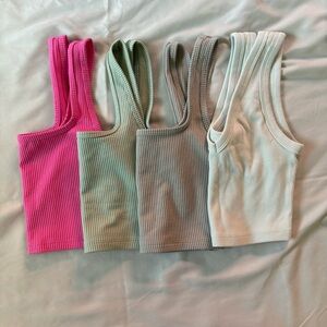 Hollister Cropped Tank Top Bundle